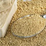 Automatický vakuový balicí stroj na suché droždí o hmotnosti 500 gramů